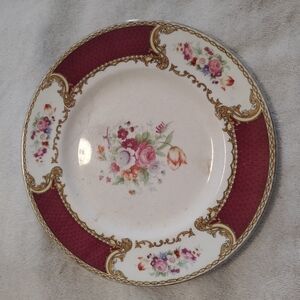 Vtg Myott Royal Crown Staffordshire England “The Bouquet” Burgundy Floral Plate